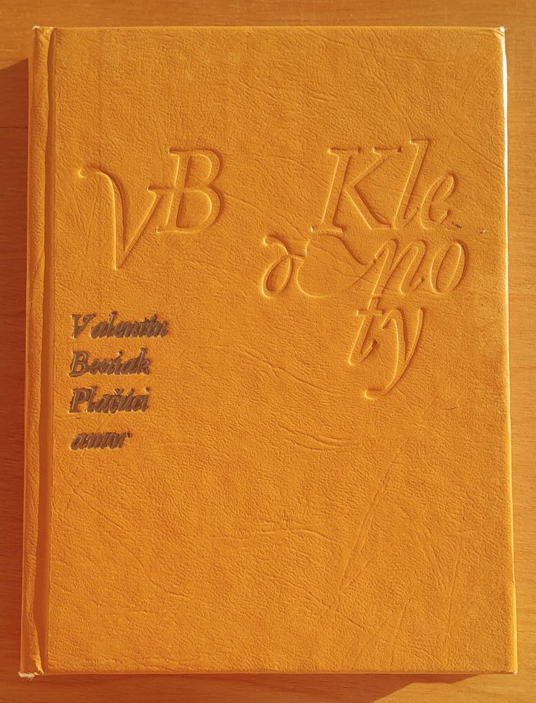 Plačúci amor / Klenoty
