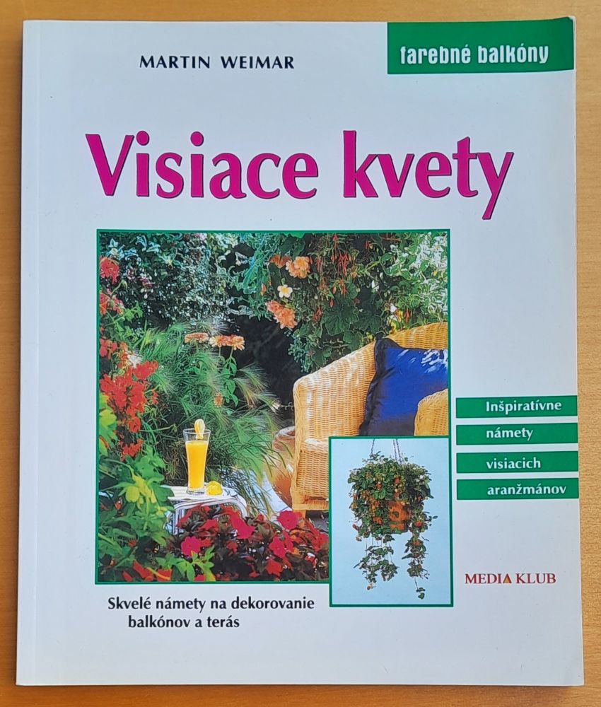 Visiace kvety / Námety na dekorovanie balkónov a terás / Farebné balkóny