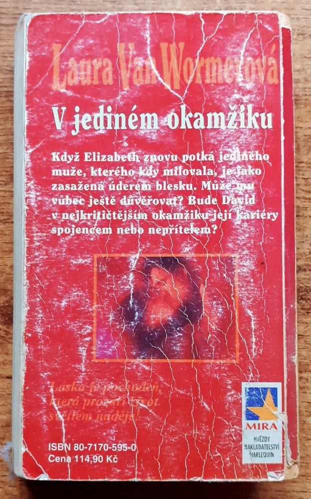 V jediném okamžiku