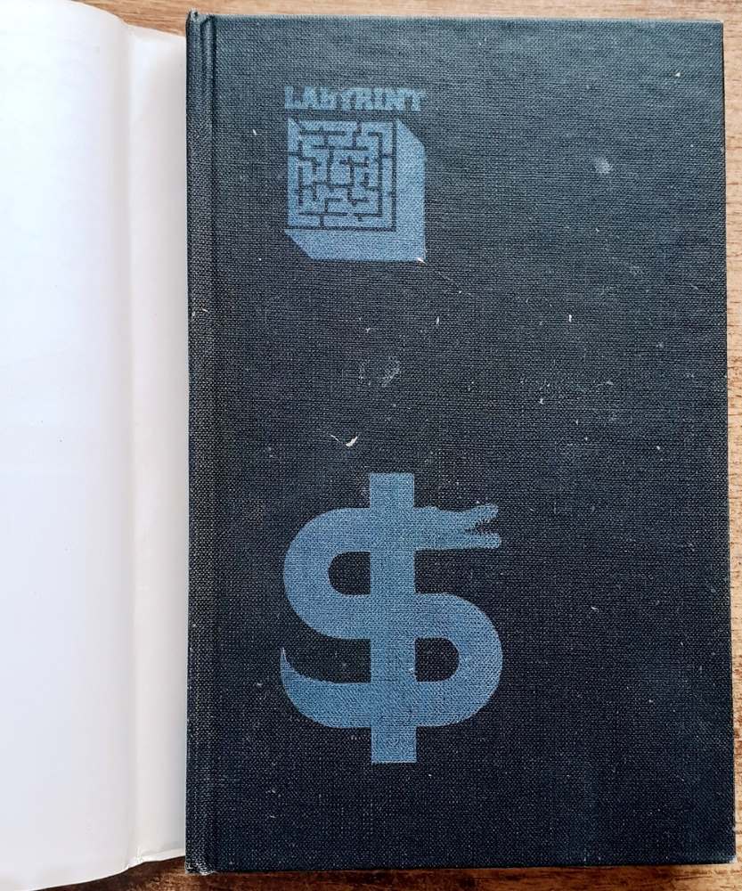 Dôverujte Drakulovi / Labyrint