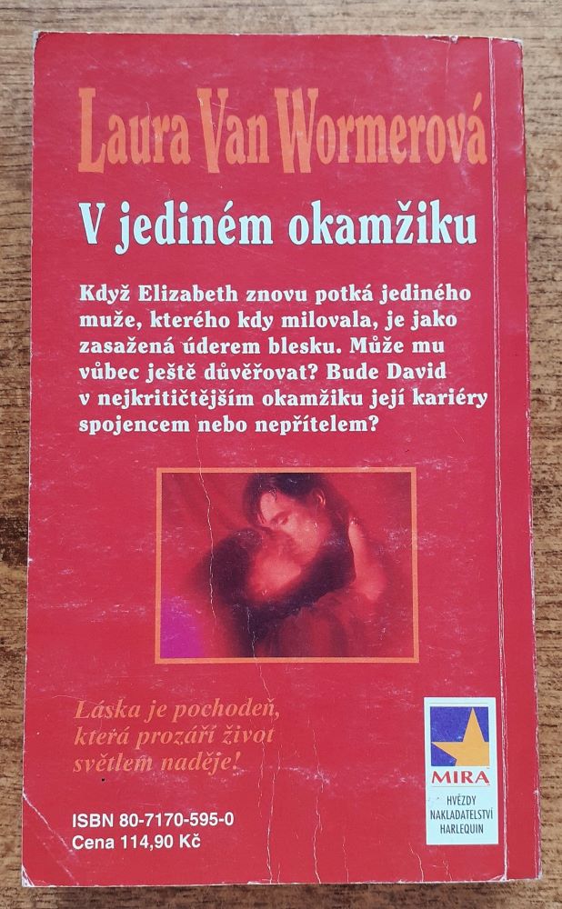 V jediném okamžiku