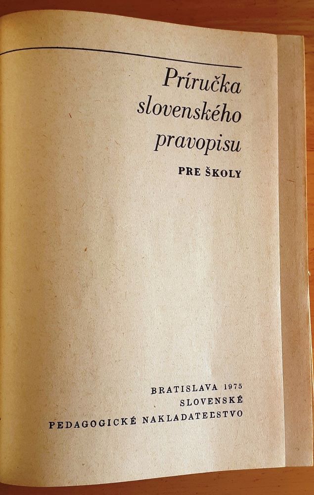 Príručka slovenského pravopisu pre školy 