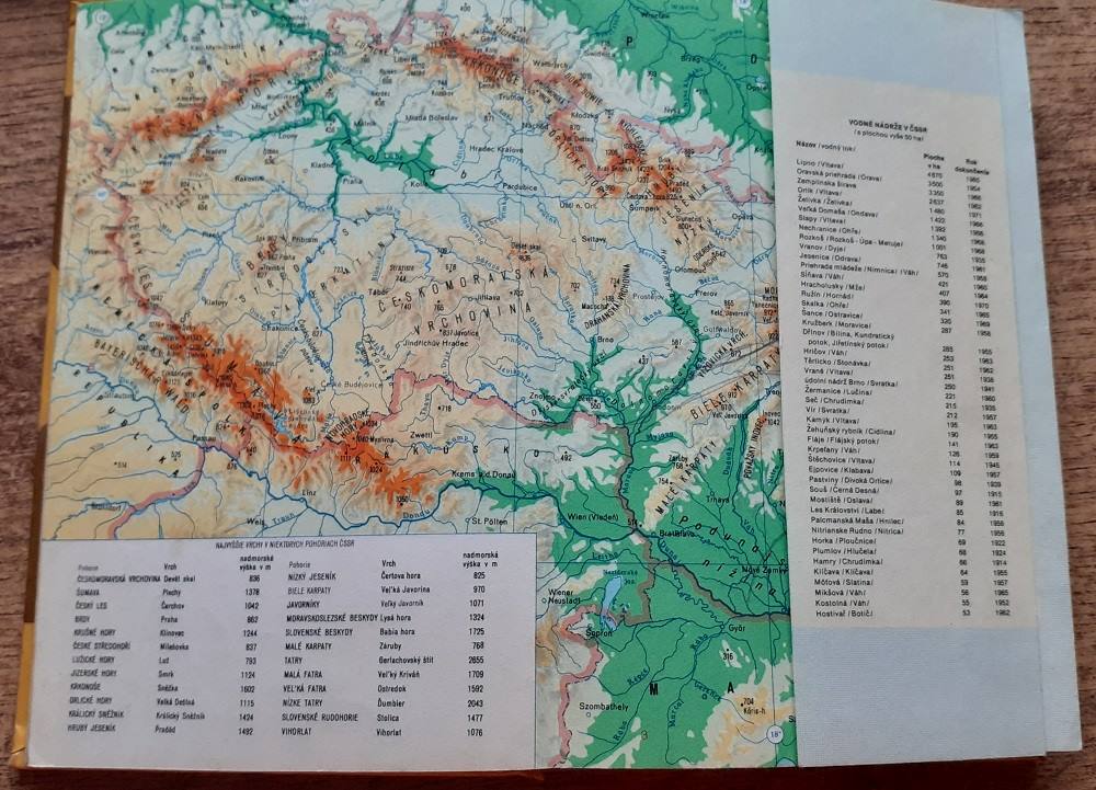 Vreckový atlas sveta