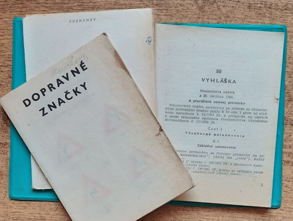 Riešenie dopravných situácií a vyhláška 80 / Príručka pre vodičov motorových vozidiel