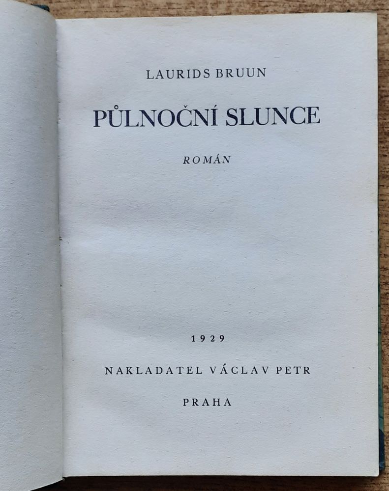 Púlnoční slunce / Roman / Románová knihovna Vír