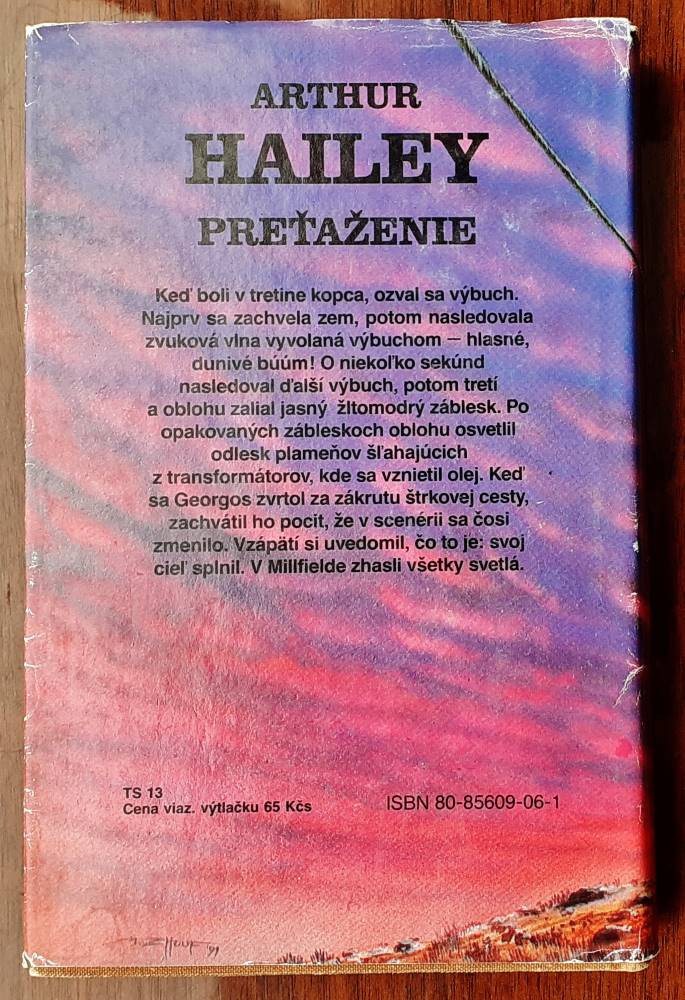 Preťaženie / Arthur Hailey