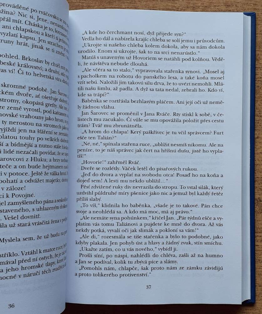 Na dolinách svitá / Hejtman Šarovec / Slovácká rapsódie