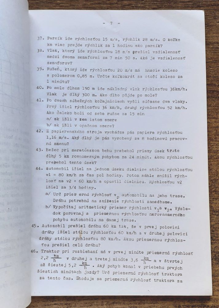 Zbierka úloh z fyziky pre prijímacie pohovory / Pre vnútorné potreby školy