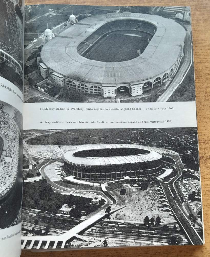 Zlatá kniha kopané