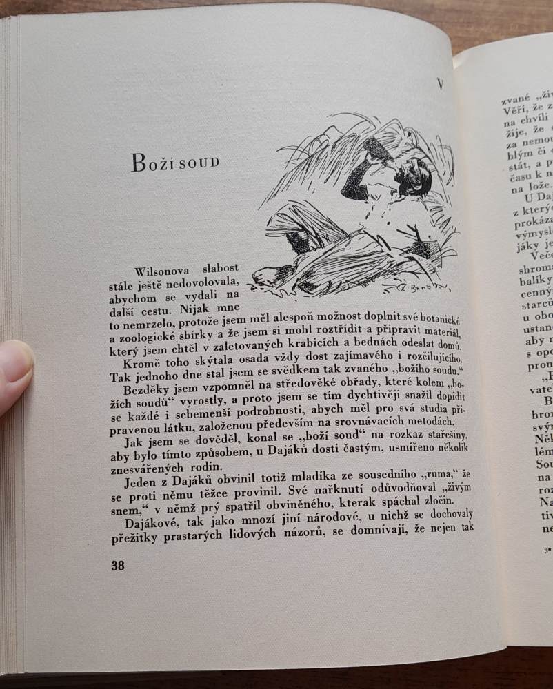 S lovci lebek na Borneu