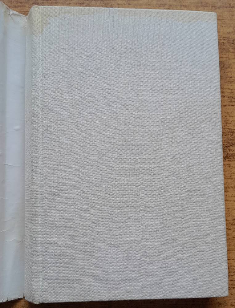 Let do nebezpečenstva / Let 714 / A. Hailey