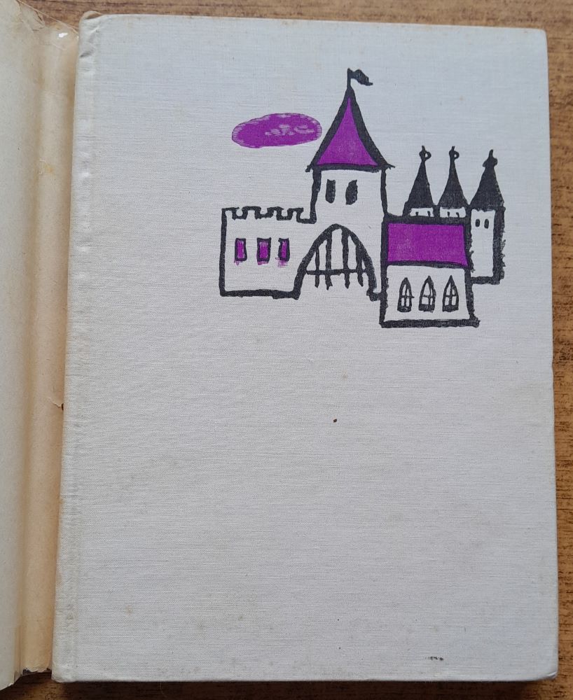 Päť dievčat na krku / Klub mladých čitateľov