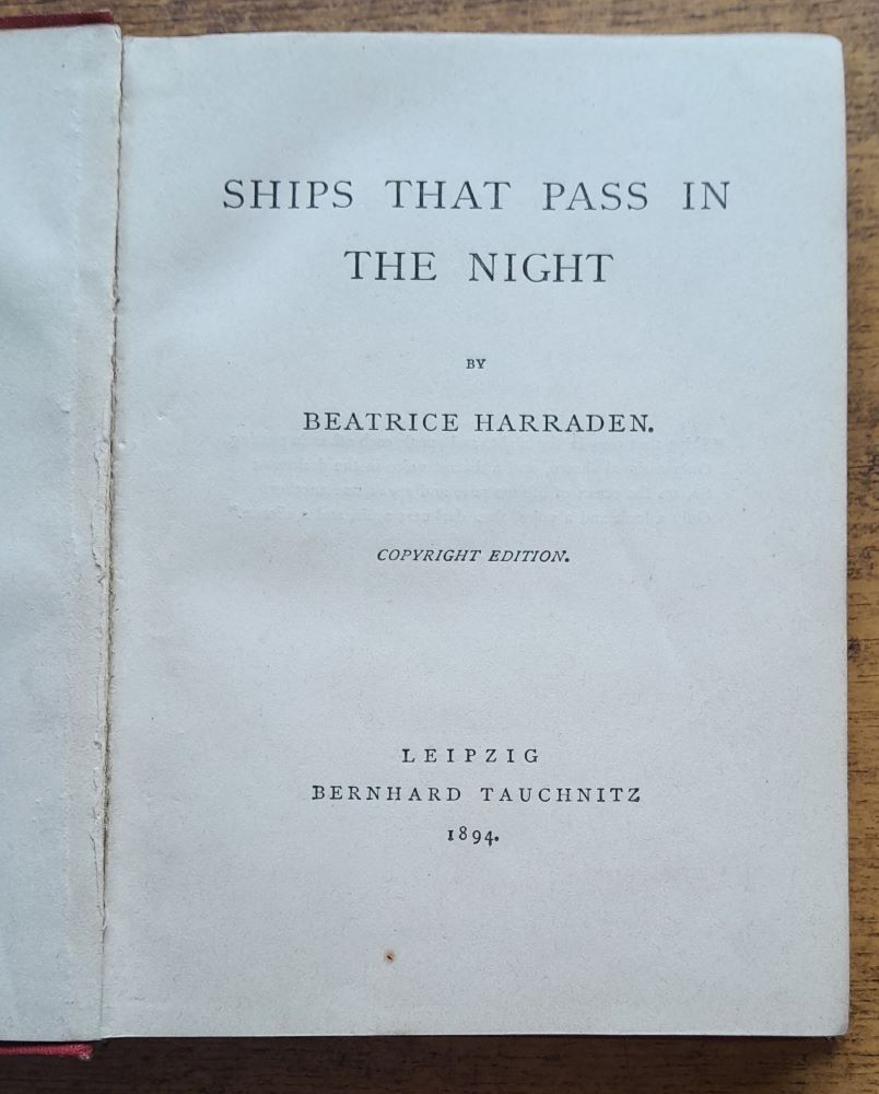 Ships that pass in the night / Lode, ktoré prechádzajú v noci