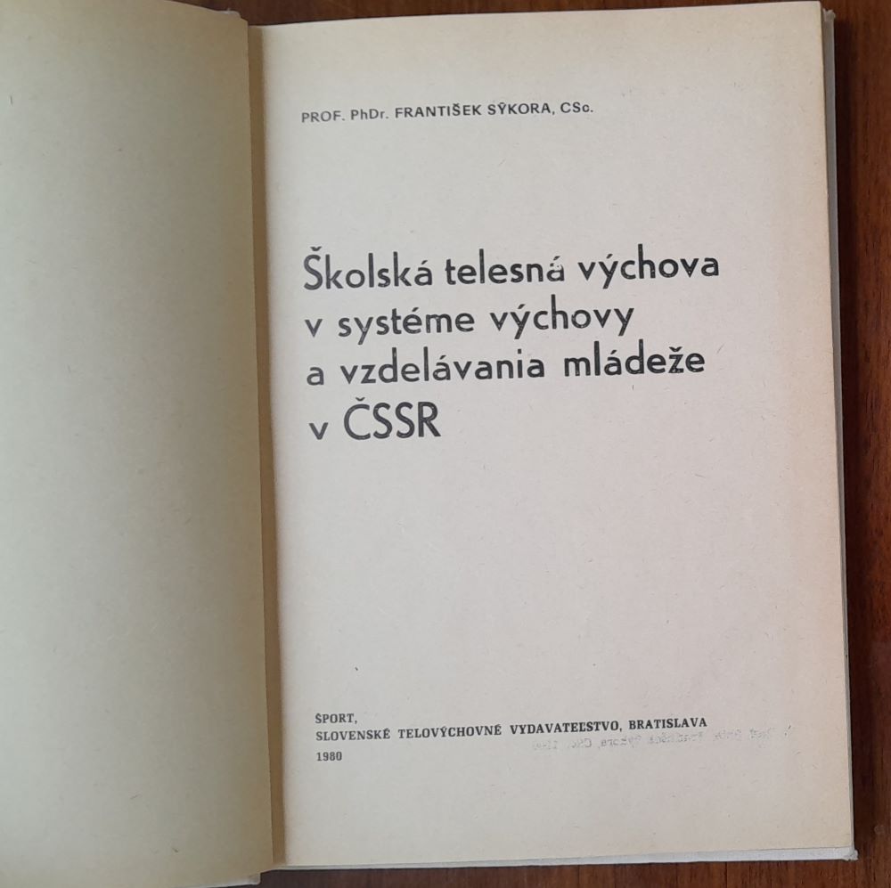 Školská telesná výchova v systéme výchovy a vzdelávania mládeže v ČSSR / Edícia Veda a šport