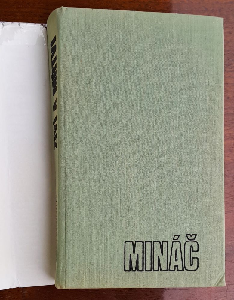 Živí a mŕtvi / Čítanie študujúcej mládeže