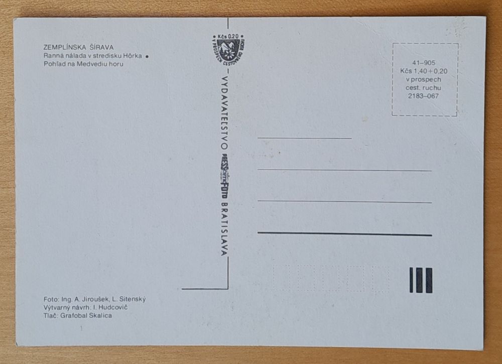 Zemplínska Šírava - Ranná nálada v stredisku Hôrka - Pohľad na Medvediu horu