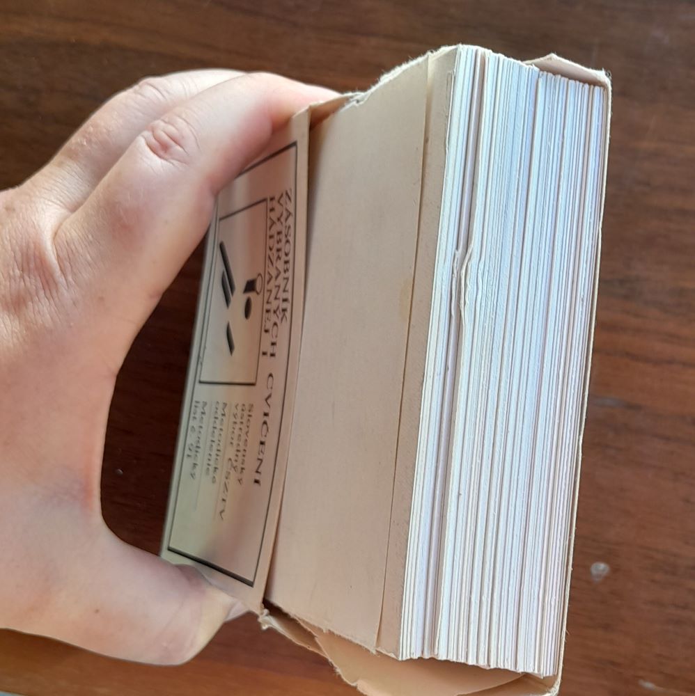 Zásobník vybraných cvičení hádzanej 1.