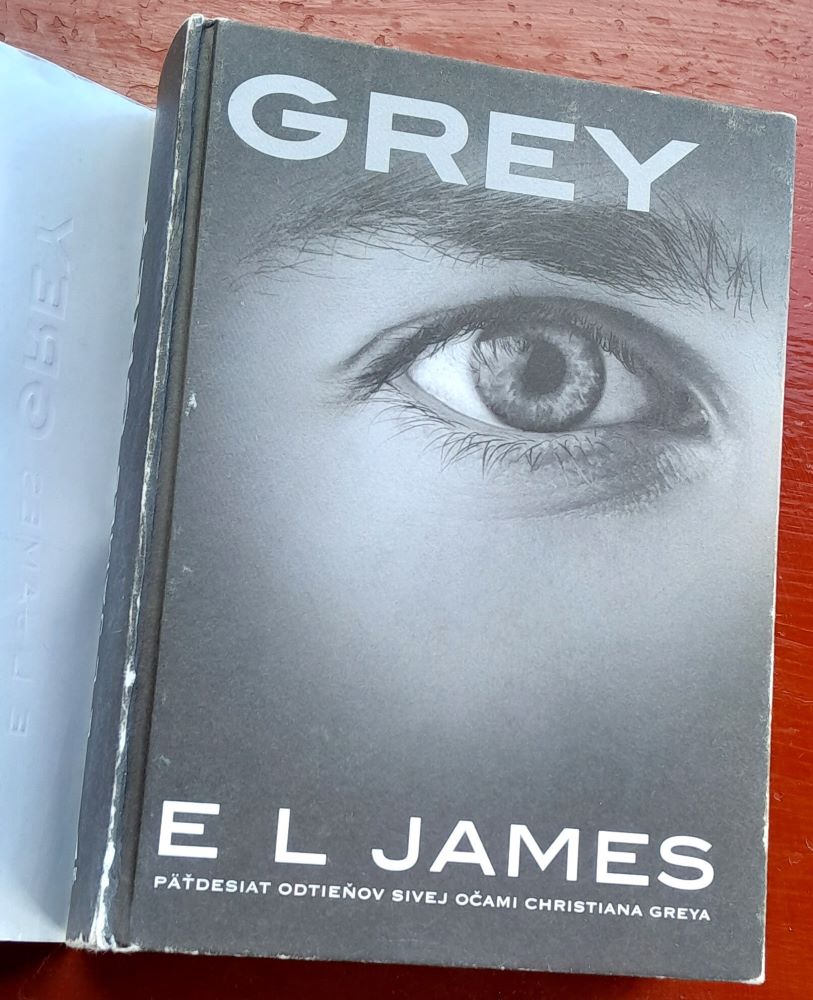 Grey / Päťdesiat odtieňov sivej očami Christiana Greya