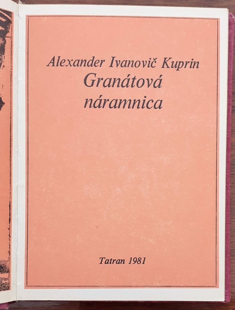 Granátová náramnica