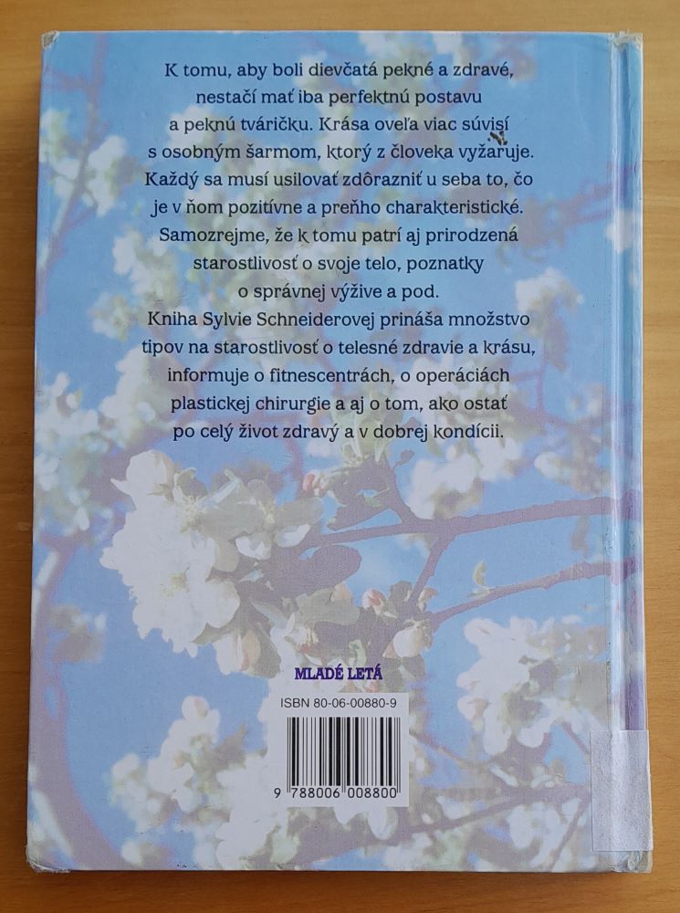 Dievčenský salón krásy / Kniha o kráse a zdraví