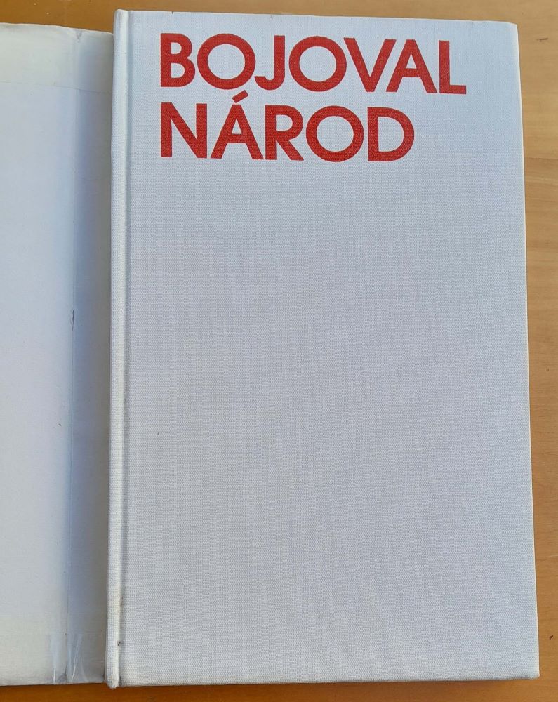 Bojoval národ / Slovenské národné povstanie v zrkadle tvorby slovenských básnikov a prozaikov