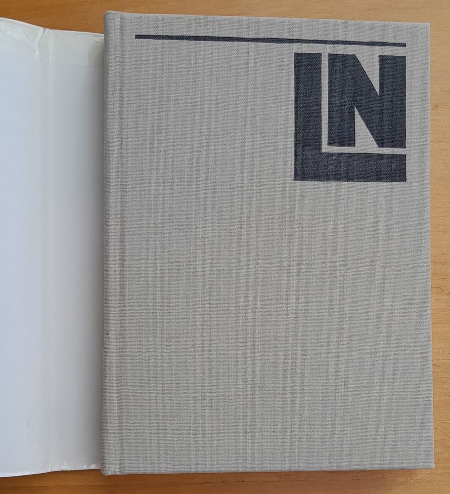 Deň / Čítanie študujúcej mládeže