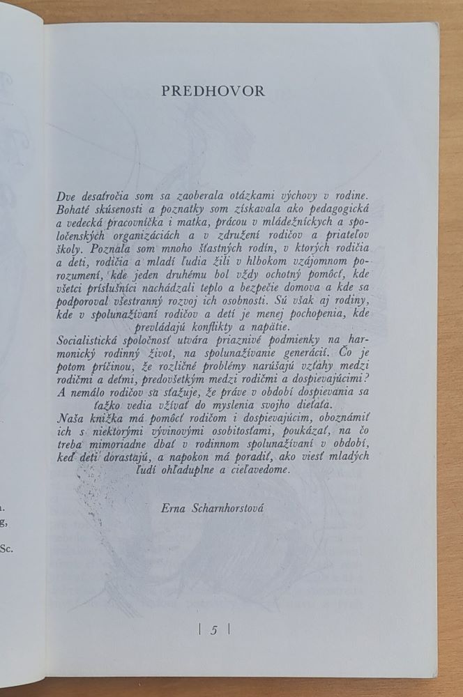 Medzi detstvom a dospievaním / Rodičom o výchove detí