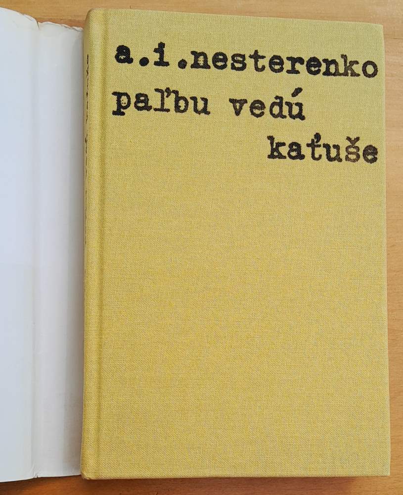 Paľbu vedú kaťuše / Edícia Memoáre
