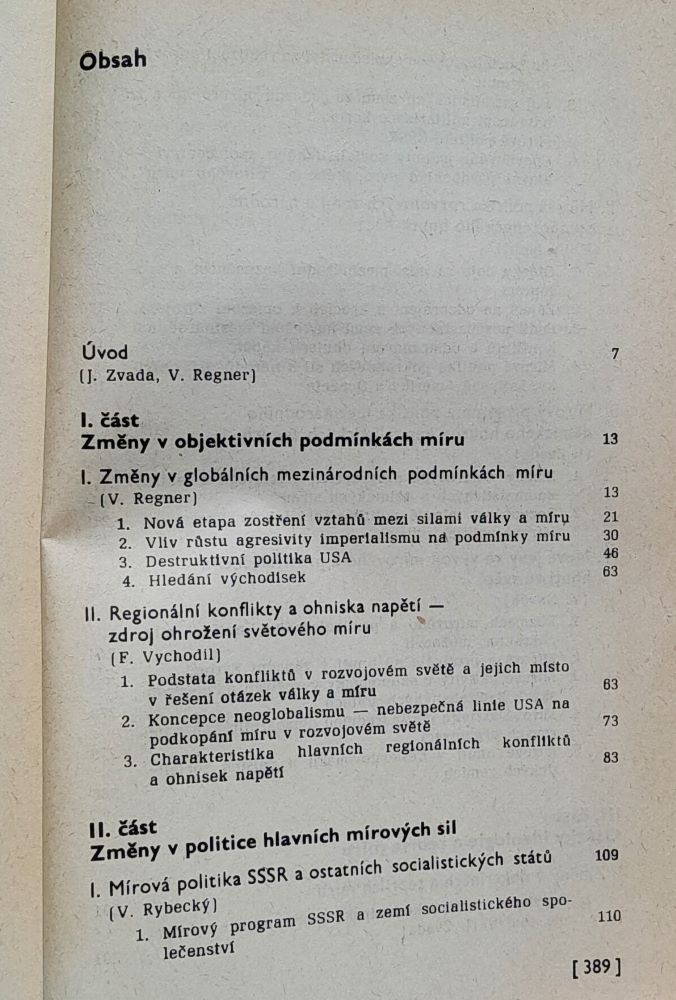 Boj za mír v letech 1979-1985 / Svět v pohybu