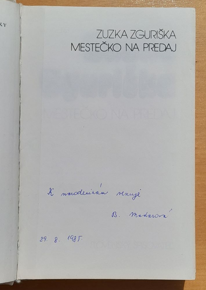 Mestečko na predaj / 2. diel mestečkovskej trilógie