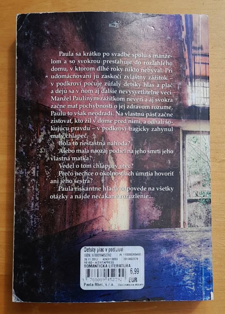 Detský plač v podkroví