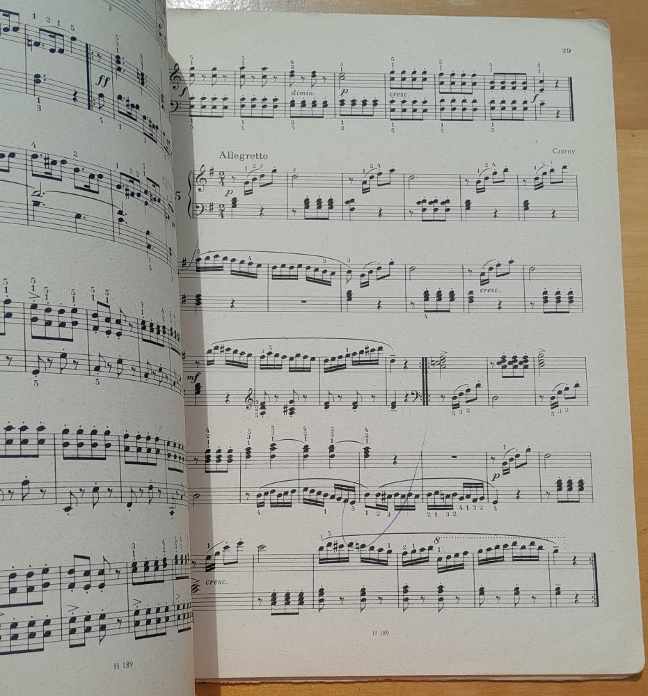 Elementární etudy / Études élémentaires 1. / Piano
