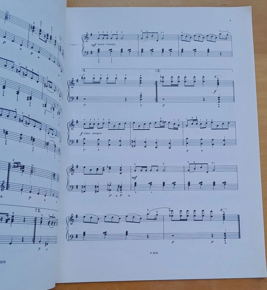 Mezi dětmi / Unter Kindern / Among Children