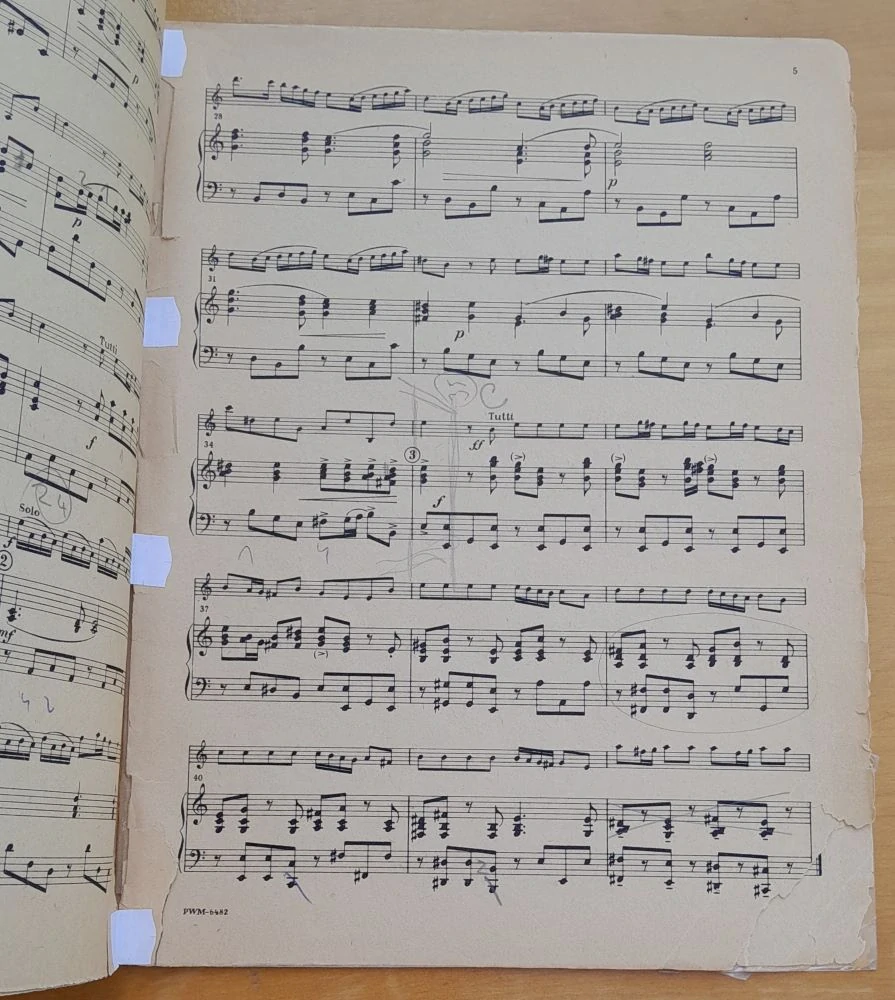 Concert a-moll / L Estro armonico op. 3 na skrzypce, orkiestre smyczkowa i basso continuo