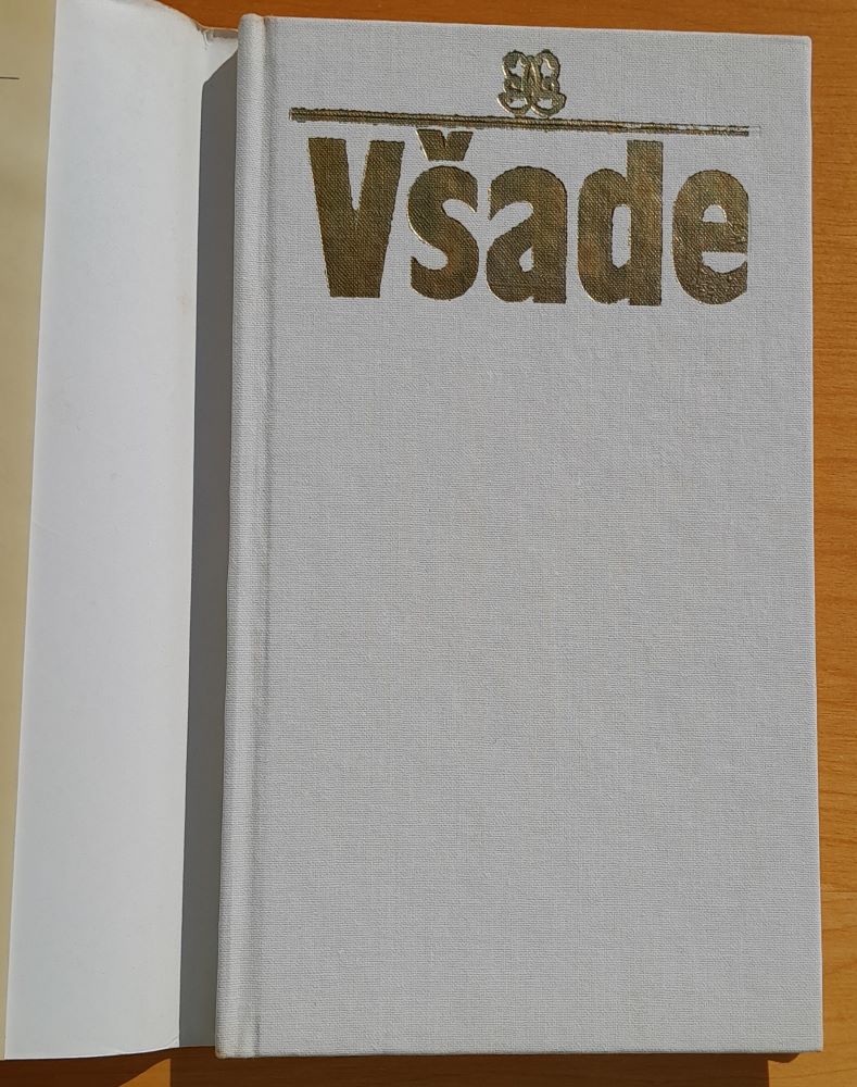 Všade