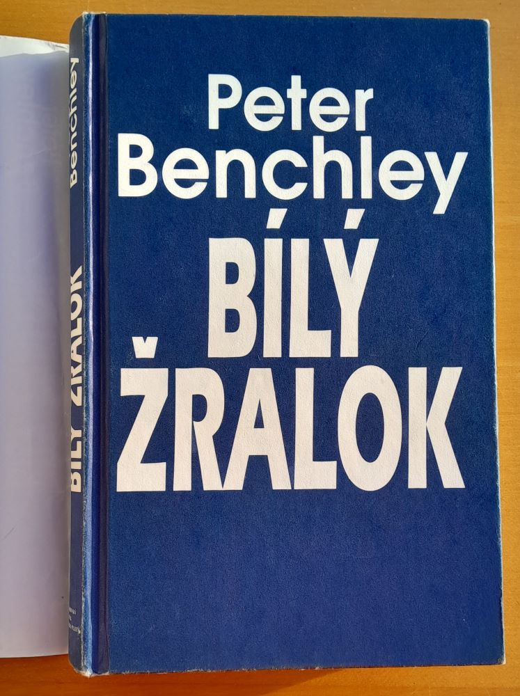 Bílý žralok (od autora Čeľustí)