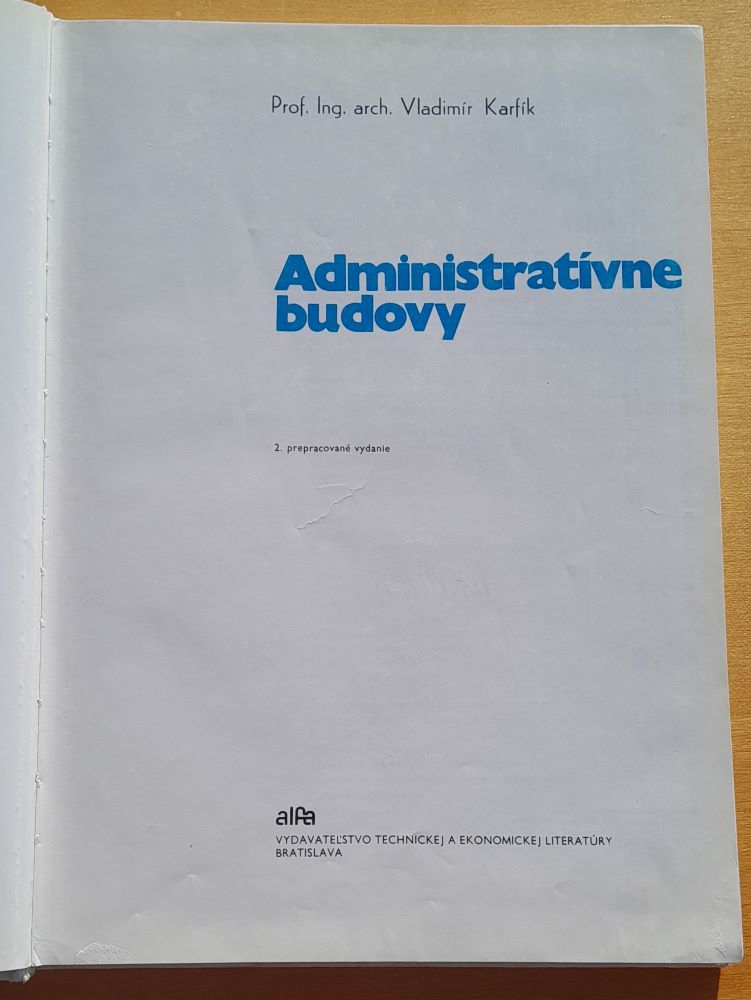 Administratívne budovy