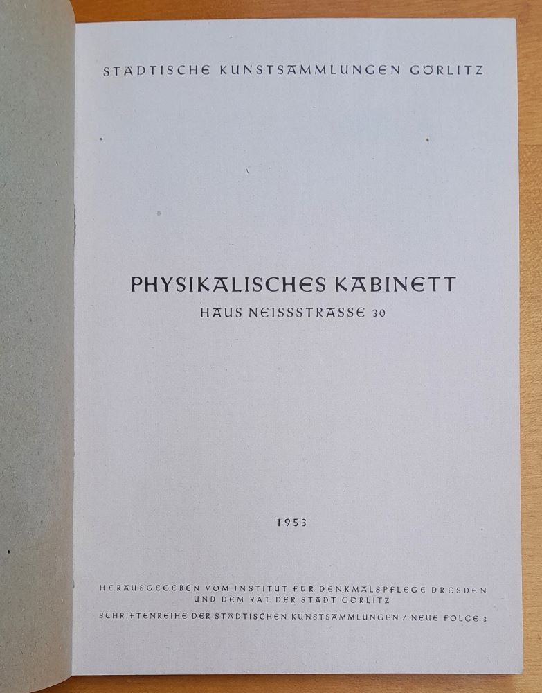 Physikalisches kabinett / Fyzikálny kabinet