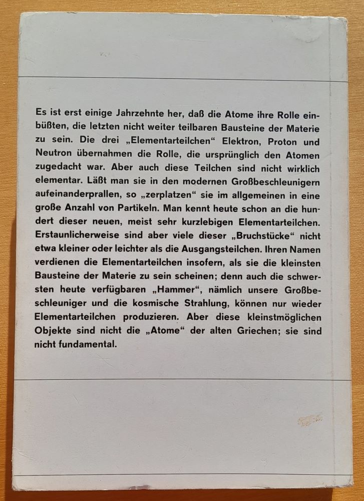 Atome - Kerne - Elementarteilchen / Atómy - Jadrá - Elementárne častice