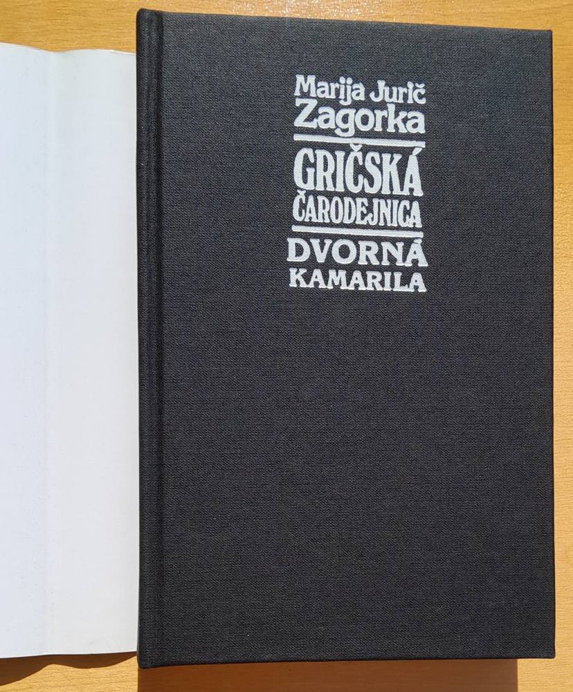 Gričská čarodejnica 4. / Dvorná kamarila
