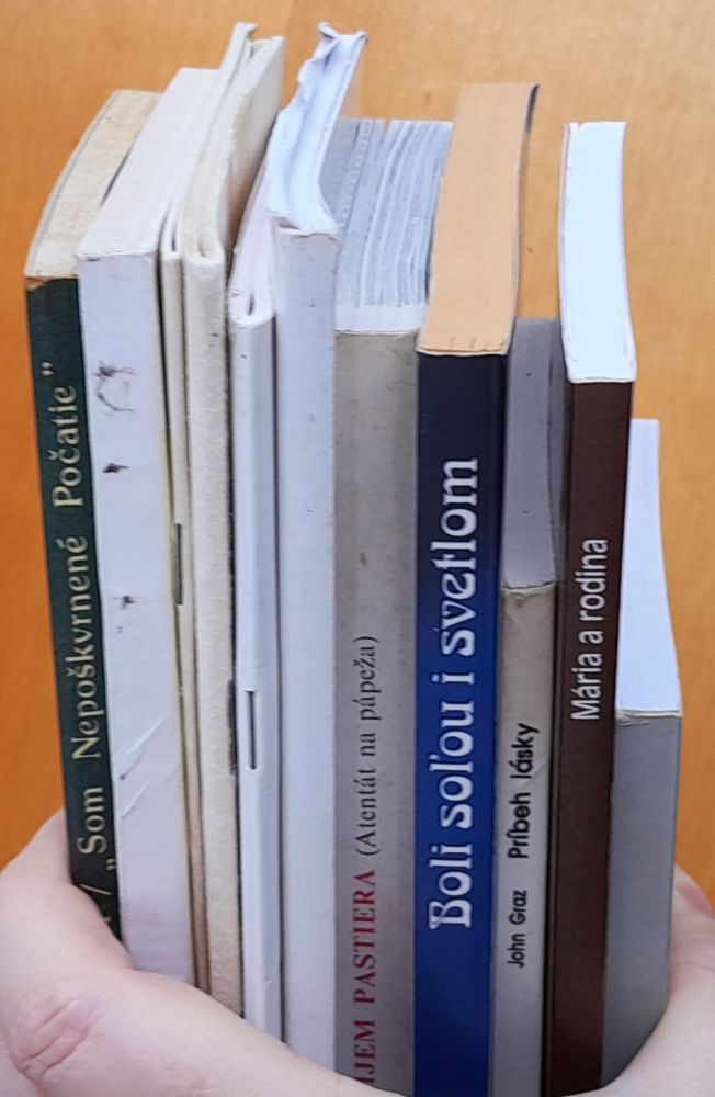 Balíček náboženských kníh - modlitby a úvahy - vhodné ako darček.