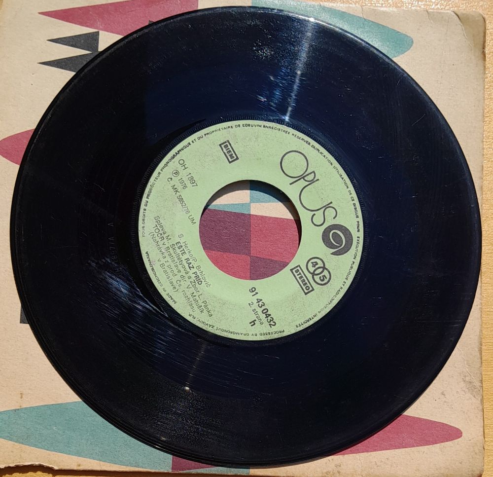 Mária Škultétyová, LP platňa - single play