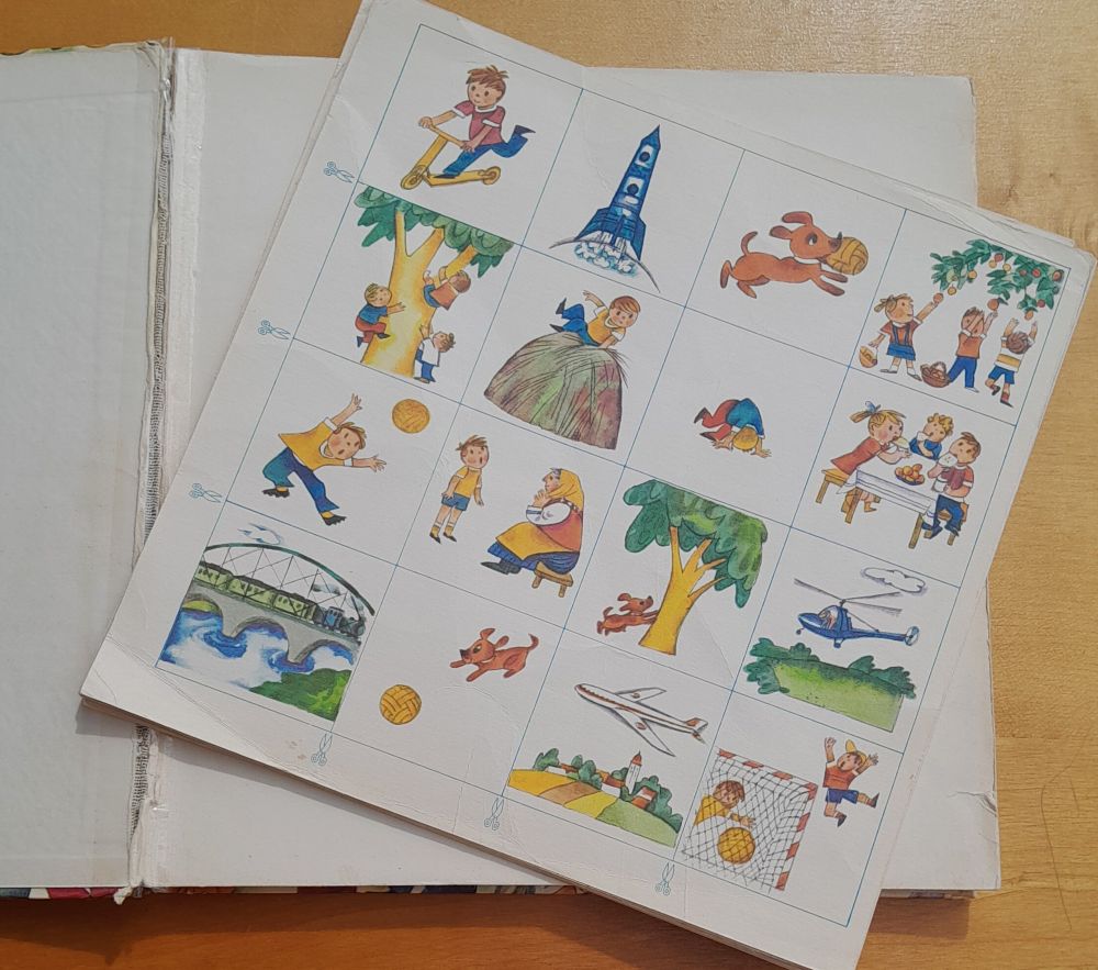 John Spot and Muff on Holiday - A Picture textbook of English for Children