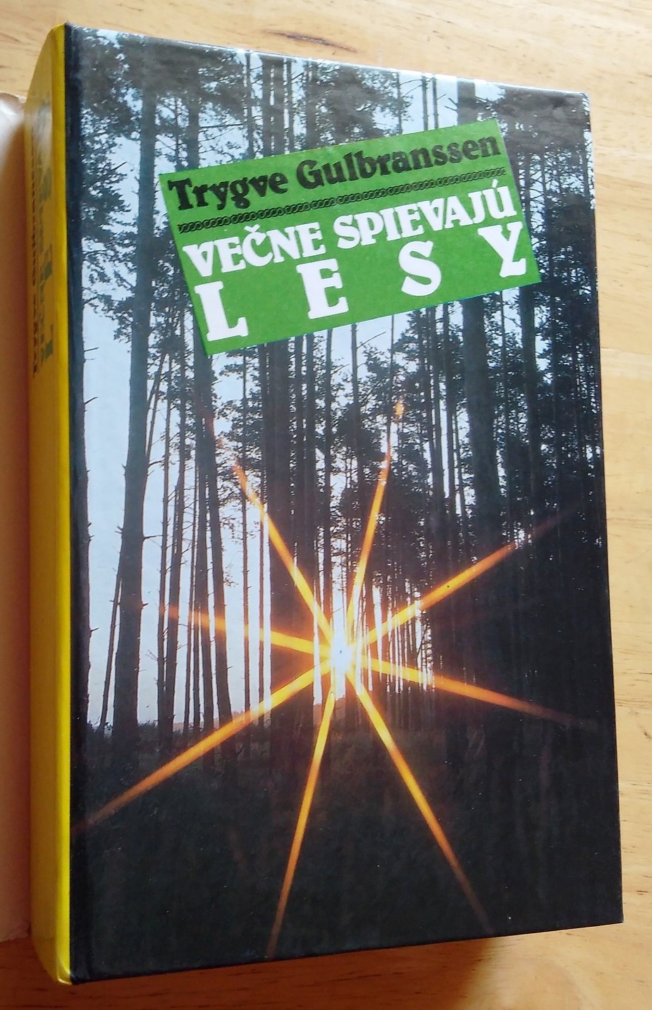 Večne spievajú lesy / Zo Smrtnej hory fúka / Niet inej cesty