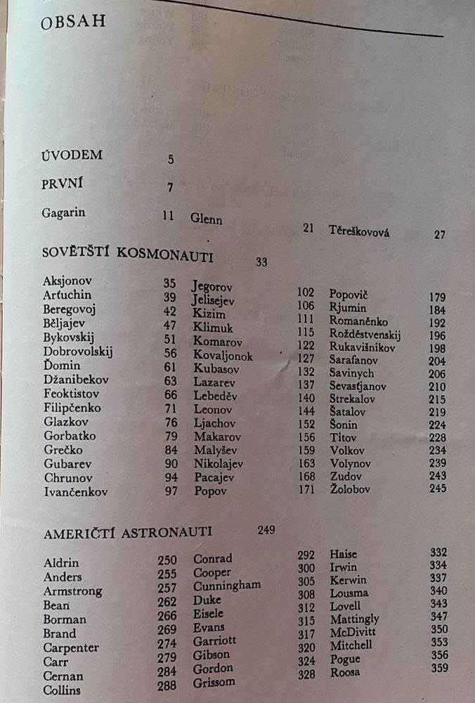 Sto hvězdnych kapitánů