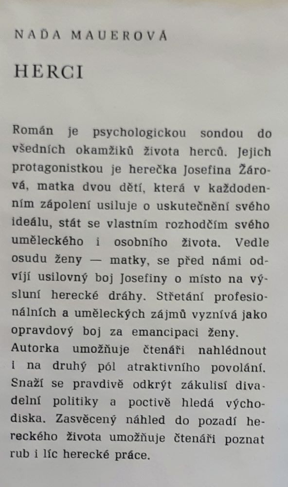 Herci / Román je psychologickou sondou do všedních okamžiků života herců