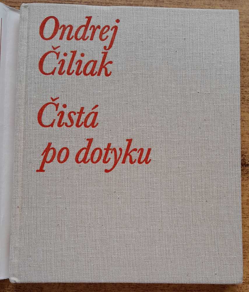 Čistá po dotyku / Kruh milovníkov poézie