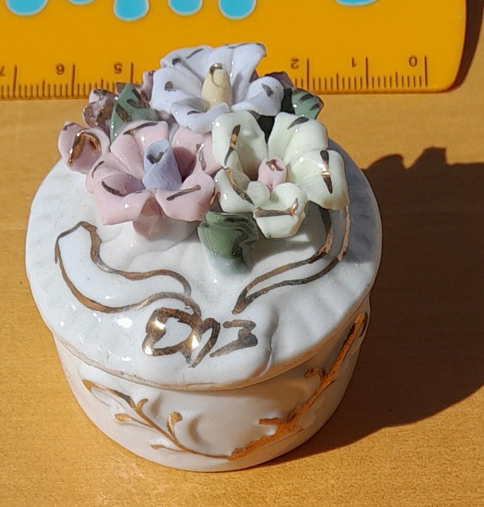Keramická šperkovnica / Priemer 4,5 cm