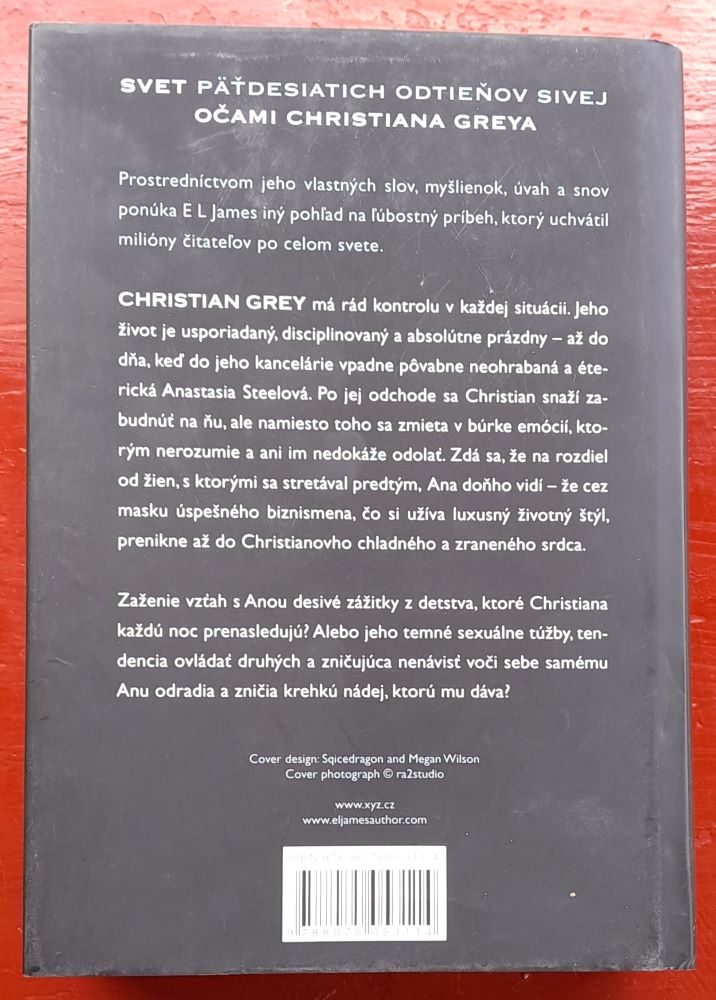 Grey / Päťdesiat odtieňov sivej očami Christiana Greya