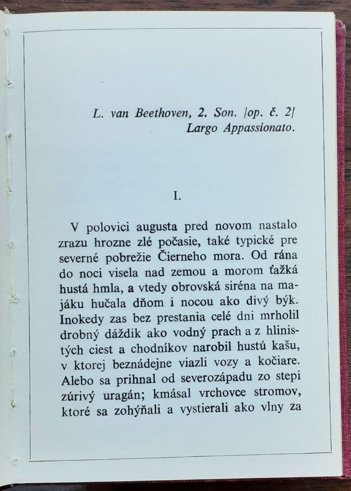 Granátová náramnica